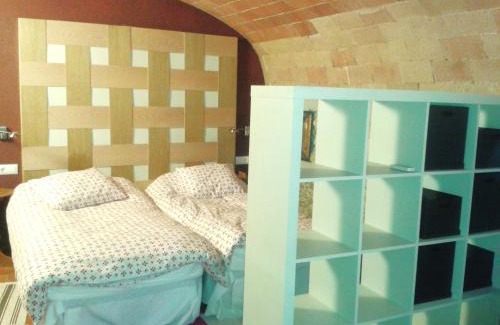 Sant Antoni de Calonge Bed & Breakfast | Pet-Friendly Marakasa B&B with Oceanfront Views