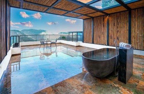Devikolam Resort | Guest Favorite: Maram Resort Mamalakandam with Pool Access