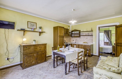 Castelfiorentino Apartment | Relax at Maramaldo GalloNero with Shared Pool in Chianti