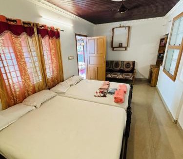 Mararikulam House | Relax at Marari Das Beach Villa with Private Oceanfront Spa