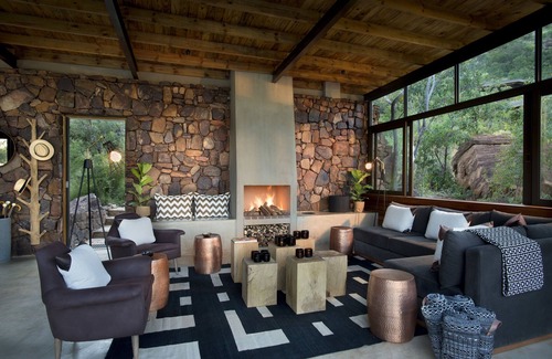 Groenvlei Cabin | Eco-Friendly Retreat at Marataba Mountain Lodge - 10/10 Rated