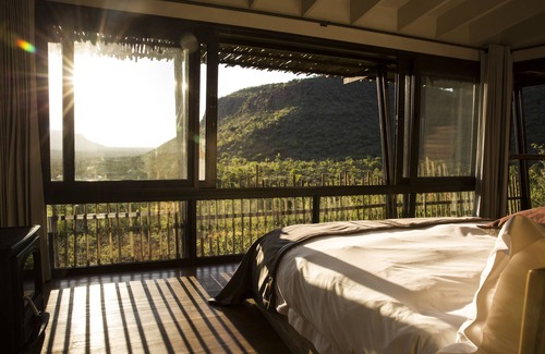 Groenvlei Cabin | Eco-Friendly Retreat at Marataba Mountain Lodge - 10/10 Rated