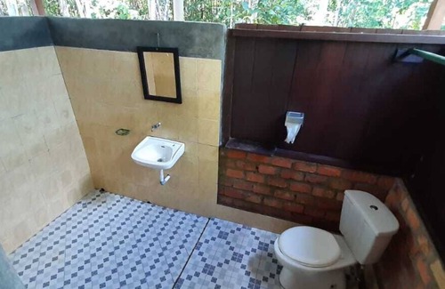 Maratua Island House | Cozy Maratua Guesthouse with Family-Friendly Amenities