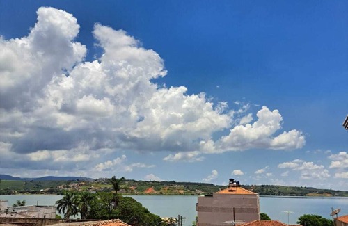 Centro Apartment | Welcoming Casa de Hóspedes: Family Friendly with Kitchen