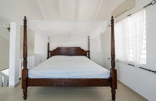 Sabana Westpunt Apartment | Oceanfront Escape at Marazul Dive Resort - Guest Rated 9/10