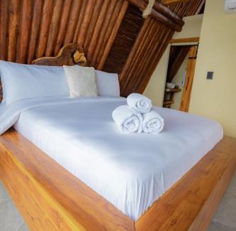 Covenas Hotel | Marbelha Safari Beach