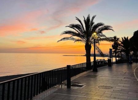 Marbella Seafront Promenade Apartment | Seaside Comfort at Marbella Beachfront Edificio Mayoral