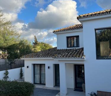 Urbanizacion Marbessa Villa | Marbella Bliss - Luxury 4-Bedroom VILLA with Garden, Private Pool & Jacuzzi, Marbesa near- 5 min to the Cabopino Beach