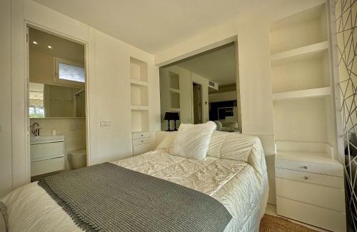 Urbanizacion Marbessa Apartment | Marbella Coronado Studio w Pool by Homing