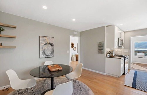 Park Pacifica House | Elegant Marbella Lane Abode with Mountain Views & Amenities