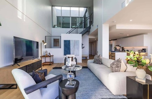 Waterfront Condo | Outstanding 3BR Penthouse at Marbella Lane - Top Rated Stay