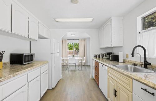 San Tomas House | Family-Friendly Holiday Homes in Beautiful California, USA