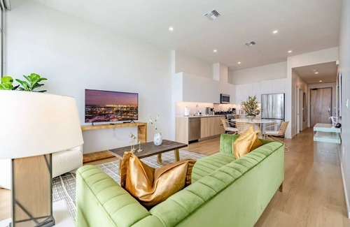 Waterfront Apartment | Ocean View Oasis @ Marbella Lane - Guest Rated 10/10