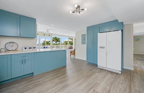 Kaneohe House | Experience @ Marbella Lane - Sunshine Seascape with Ocean Views