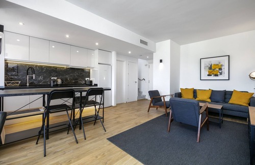 Golden Mile Apartment | Marbella Real - Family-Friendly 2 Bedroom Apartment Retreat