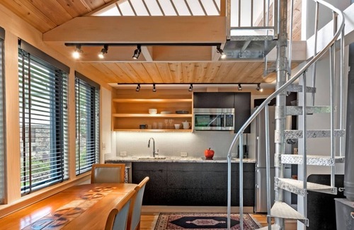 Marblehead House | Oceanfront Marblehead Cottage with Exceptional Amenities