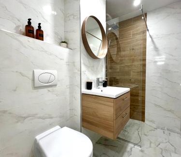 Lupeni Apartment | Child-Friendly MarbleHome in Straja/Lupeni - Rated 9.8