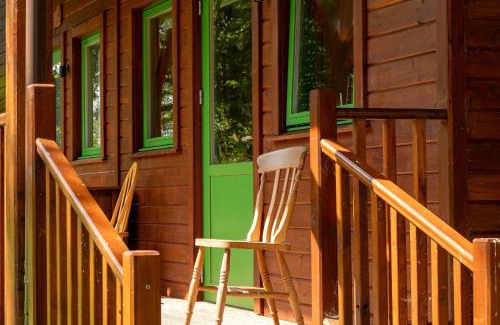 Rafford House | Pet-Friendly Getaway at Marcassie Farm Lodges - Hazel Studio