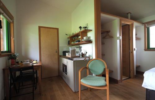 Rafford House | Pet-Friendly Getaway at Marcassie Farm Lodges - Hazel Studio
