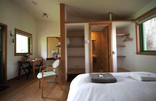 Rafford House | Pet-Friendly Getaway at Marcassie Farm Lodges - Hazel Studio