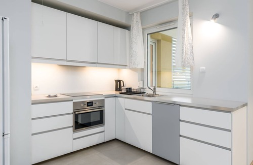 Grunwald Apartment | Cozy 1-Bedroom Retreat in Poznań Grunwald with Kitchen