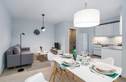 Grunwald Apartment | Cozy 1-Bedroom Retreat in Poznań Grunwald with Kitchen