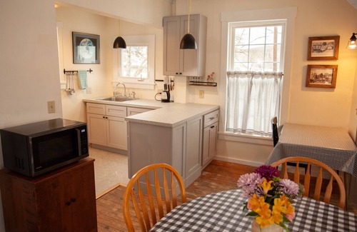 East Hardwick House | March madness discounts and one night bookings .