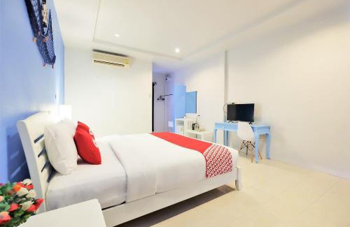 Bang Po Hotel | Beachfront Bliss at March Samui Resort with Ocean Views