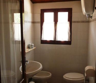 Fornole House | Cozy Agriturismo San Cristoforo with Oceanfront Amenities