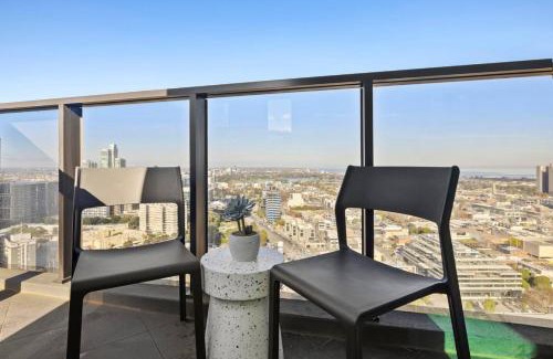 Southbank Apartment | Marco Metropolitan Escape: Your Next Great Getaway