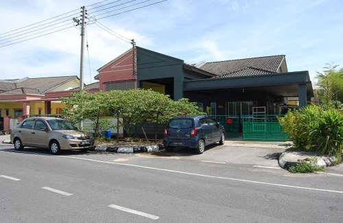 Kuching House | Family-Friendly Stay at Marco Polo Rest House - Rated 8.4/10