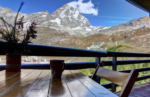 Cervinia Apartment | Exceptional Marcolski Home: Family-Friendly Comfort Awaits