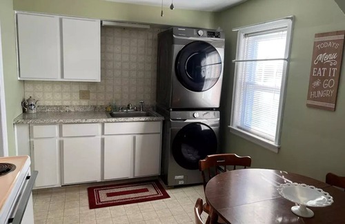 Marcy Apartment | Experience Comfort at Marcy 2BR on the Erie Canal!