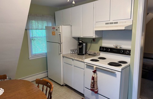 Marcy Apartment | Experience Comfort at Marcy 2BR on the Erie Canal!