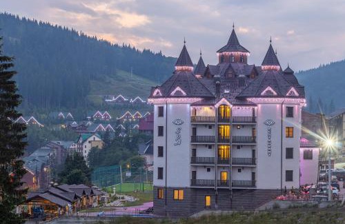 Bukovel Hotel | Discover Mardan Palace SPA Resort with Ocean Views & Pool