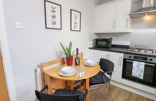 Whitley Bay Cottage | Experience Marden Mews: Pet-Friendly Cottage in Whitley Bay