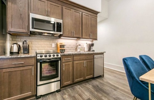 Central Business District Condo | Modern 2BR Condo Steps from Bourbon St. - Top Rated Stay!