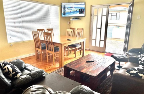 Witsand Apartment | Explore Mare Amice: Family-Friendly Retreat with Great Reviews