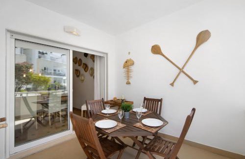 Santa Luzia Apartment | Family-Friendly Mare Cheia with Pool & Child Amenities