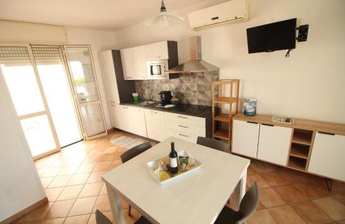 Torre San Giovanni Apartment | Guest Rated 10/10: Mare Di Pazze with Oceanfront Views
