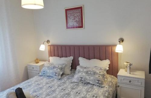 Omis Apartment | Family-Friendly Mare: Perfect Stay with 10/10 Guest Rating