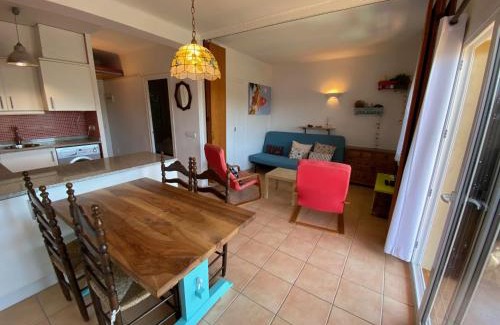 Mas Pinell Apartment | Experience Oceanfront Comfort at Mare Nostrum 543