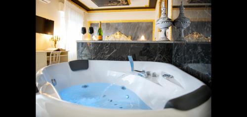 Mazzeo Bed & Breakfast | Oceanfront Mare Nostrum Suite with Hot Tub & Great Views