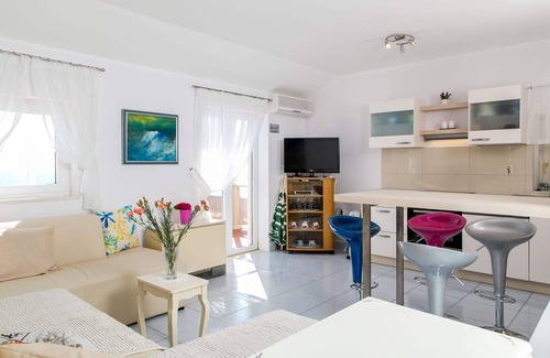 Gorica Apartment | Seaside Haven: Mare One Bedroom Apartment with Balcony