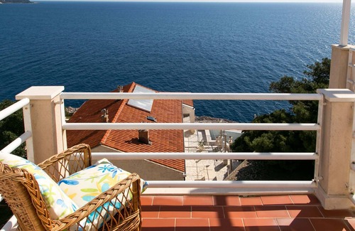 Gorica Apartment | Seaside Haven: Mare One Bedroom Apartment with Balcony
