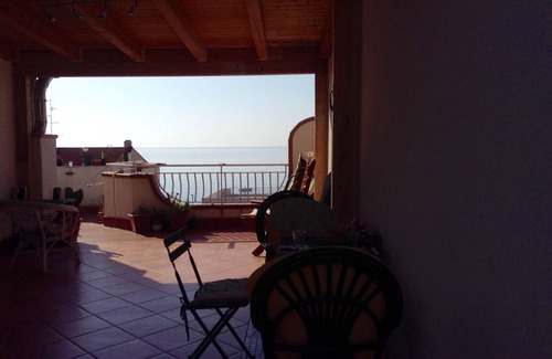 Furci Siculo Apartment | Romantic Getaway: Cozy Apartment Near Taormina with Spa