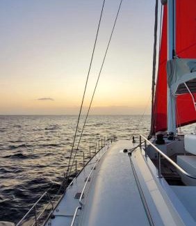 Carti Tupile Boat Rental | Experience the Bliss of Marea: All-Inclusive Catamaran Retreat