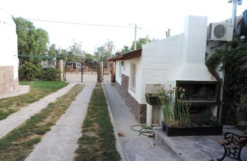 Las Grutas Apartment | Budget-Friendly Mareas Bajas with Kitchen Amenities