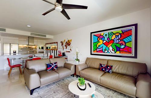 Puerto Juarez Apartment | Experience Mareazul 712 Norte: Family-Friendly with Pool