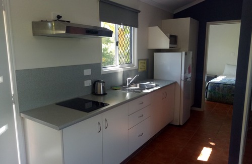 Mareeba Hotel | Discover Comfort at Mareeba Motor Inn with Pool & Dining